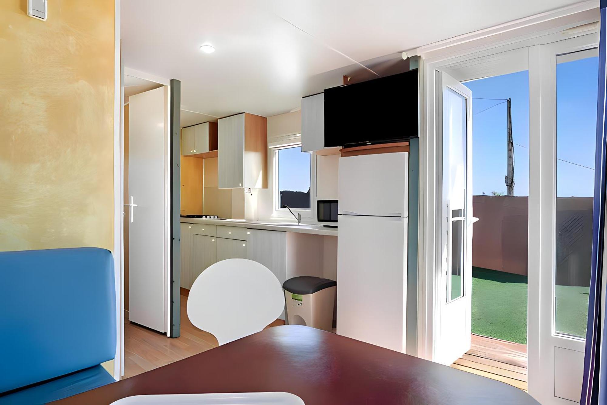 Camping Cerca De La Playa Con Piscina, Jardin *