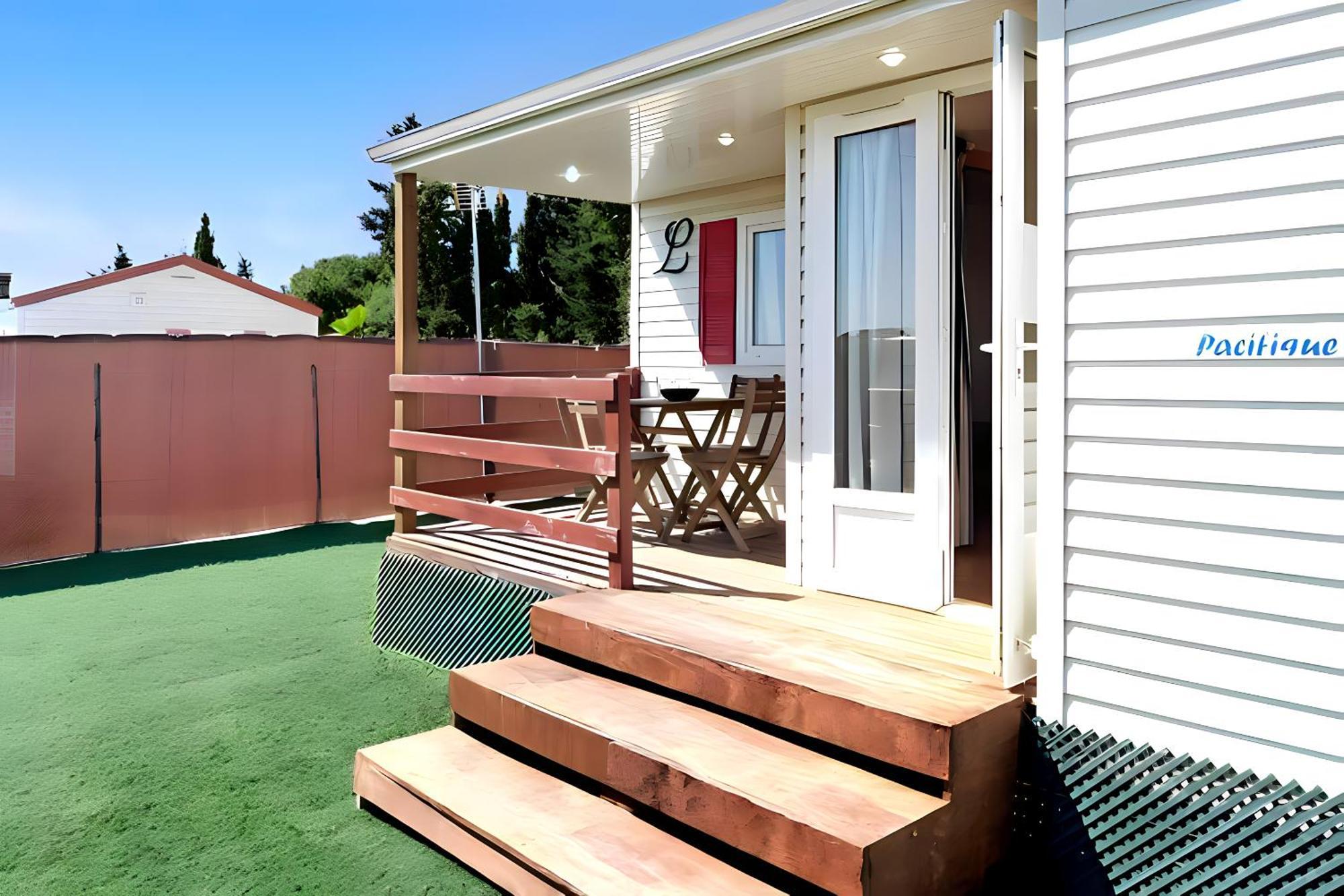 Cerca De La Playa Con Piscina, Jardin Camping