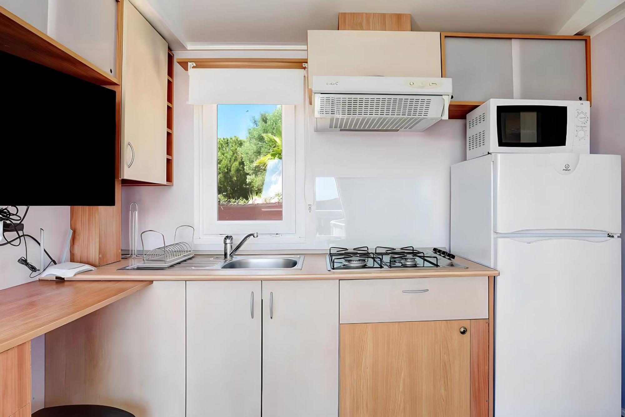 Camping Cerca De La Playa Con Piscina, Jardin Conil De La Frontera