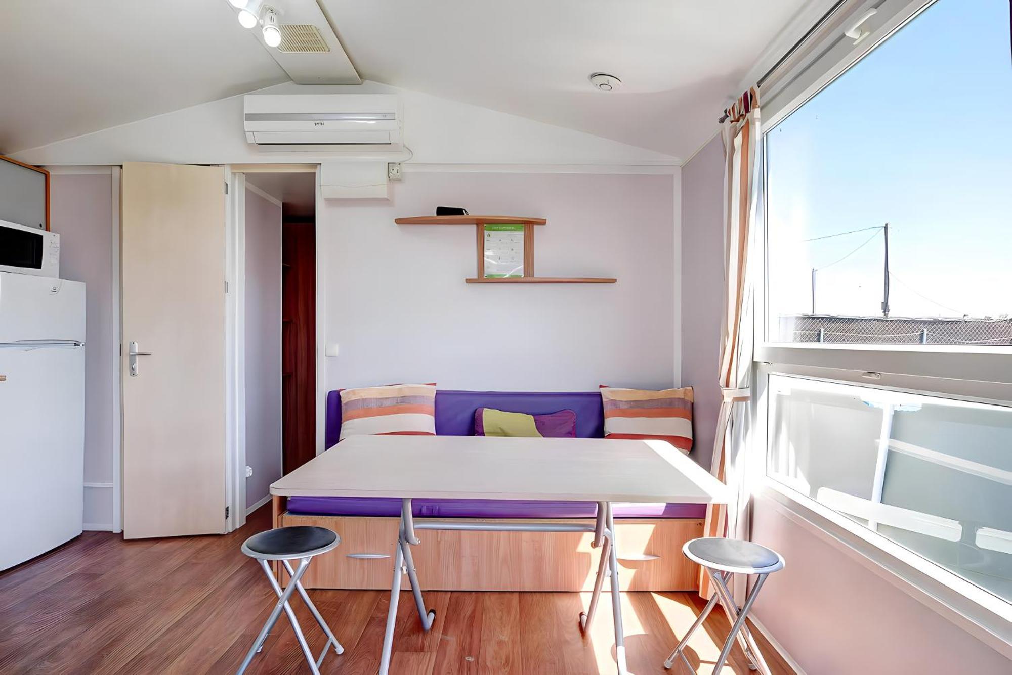 Cerca De La Playa Con Piscina, Jardin Camping